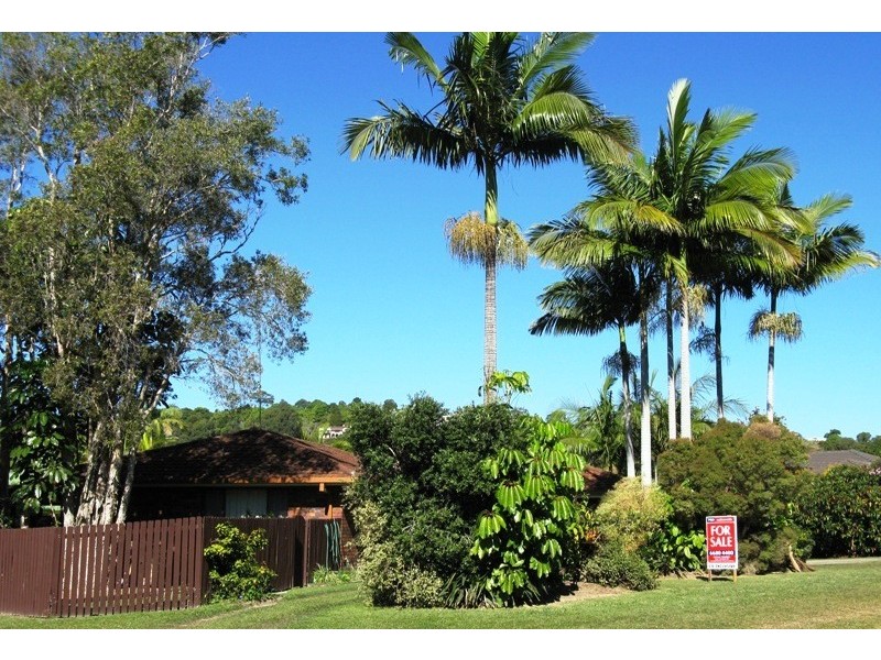 5 Wahlooga Way, Ocean Shores NSW 2483