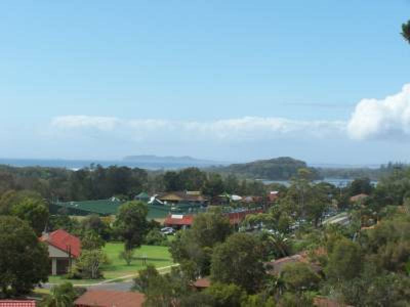 36 Warrambool Road, Ocean Shores NSW 2483