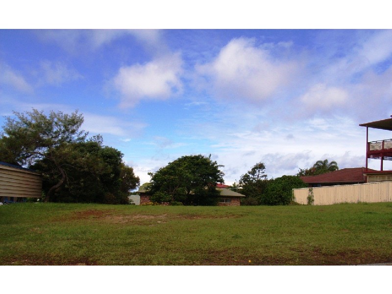 36 Warrambool Road, Ocean Shores NSW 2483