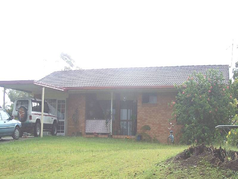 11 Wirree Drive, Ocean Shores NSW 2483