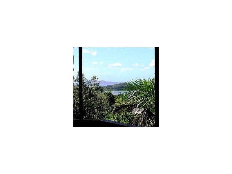 9 Yackatoon Court, Ocean Shores NSW 2483