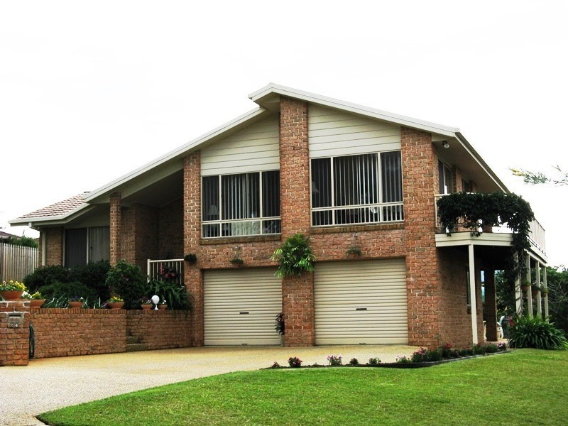 24 Yallakool Drive, Ocean Shores NSW 2483