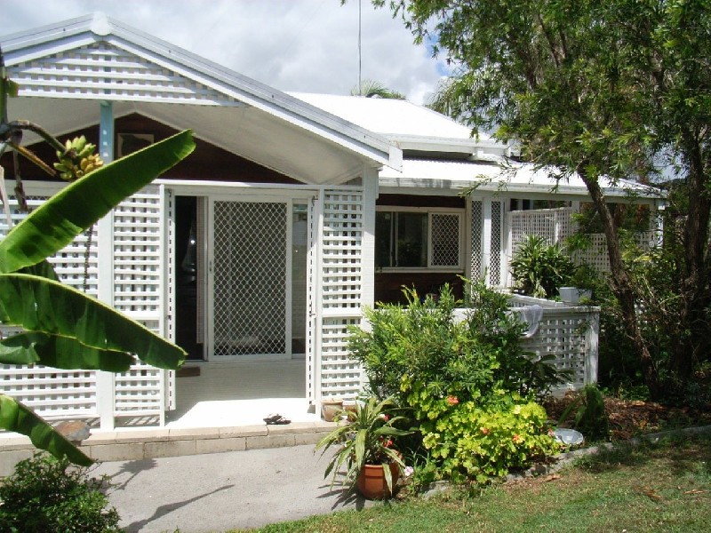 9 Yengarie Way, Ocean Shores NSW 2483