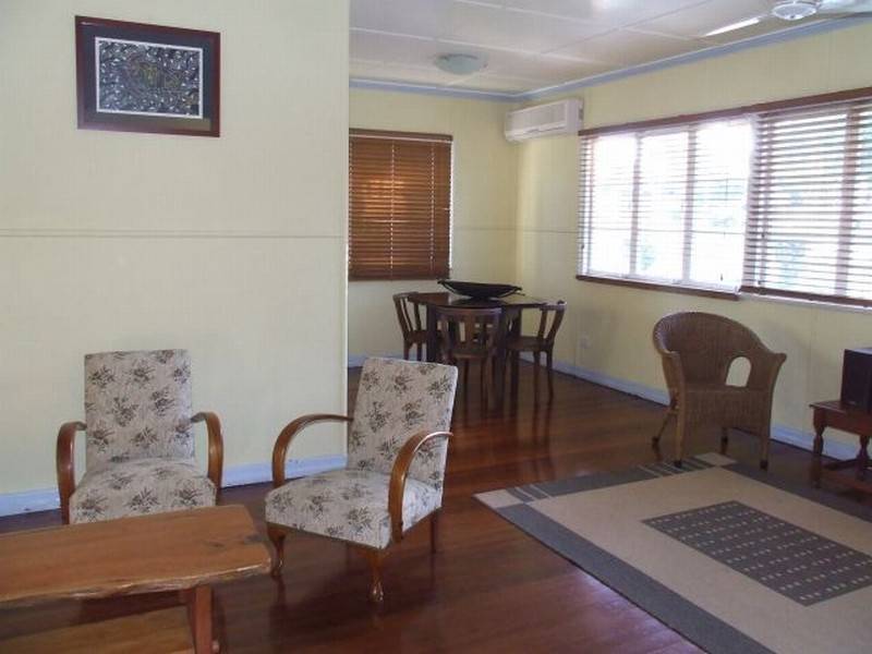 7 Ormuz Road, Yeronga QLD 4104