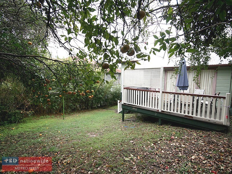 10 Stack Street, Red Hill QLD 4059