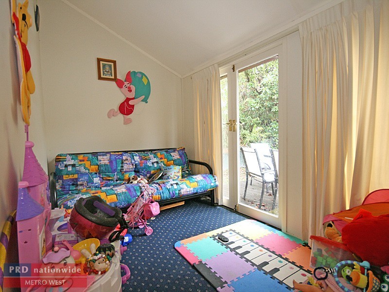 10 Stack Street, Red Hill QLD 4059