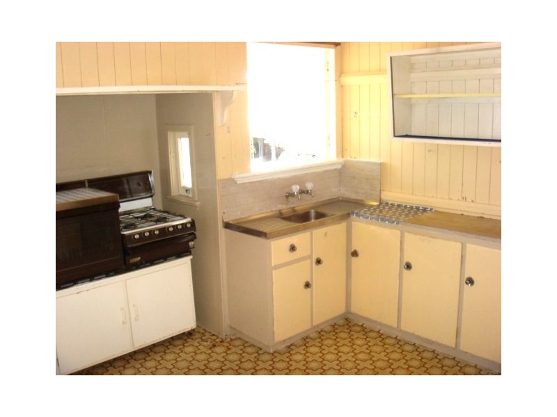 11 Lilley Road, Bardon QLD 4065