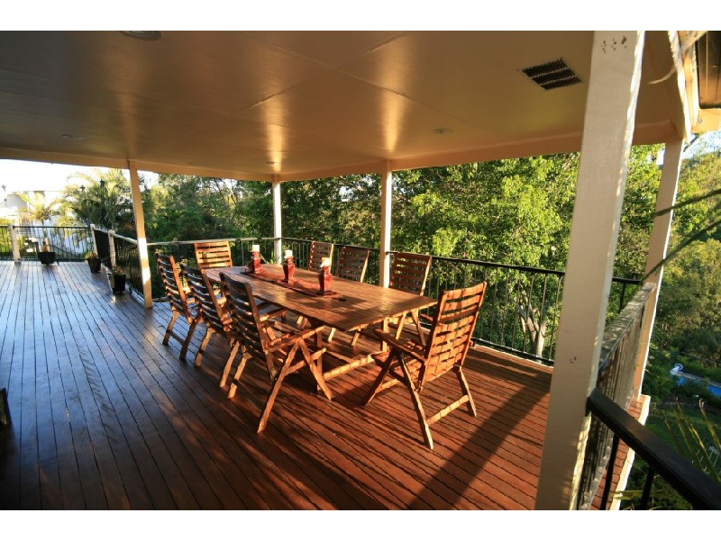 16 Glasgow Street, Ashgrove QLD 4060