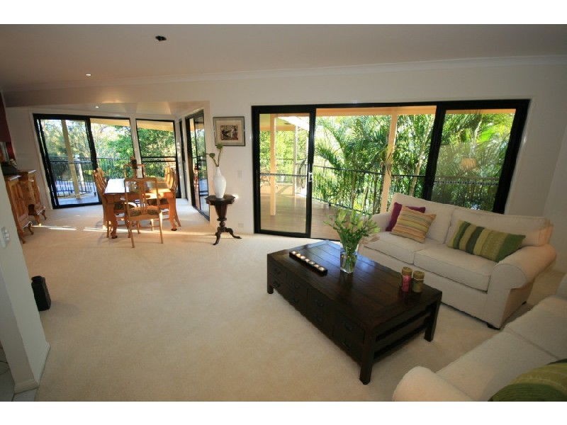 16 Glasgow Street, Ashgrove QLD 4060