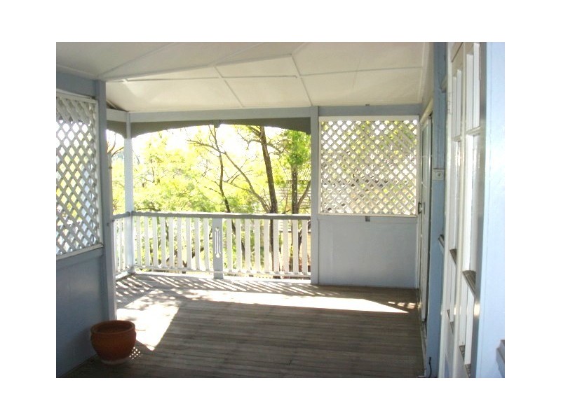 690 Waterworks Road, Ashgrove QLD 4060