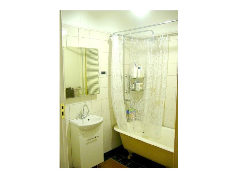 23 Claremont St, Red Hill QLD 4059