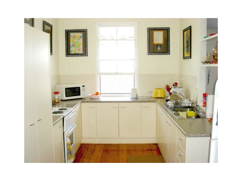 50  Exeter St, Ashgrove QLD 4060