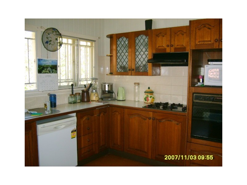 57 Davies Rd, Ashgrove QLD 4060