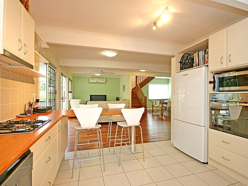 26 Banool St, Ashgrove QLD 4060