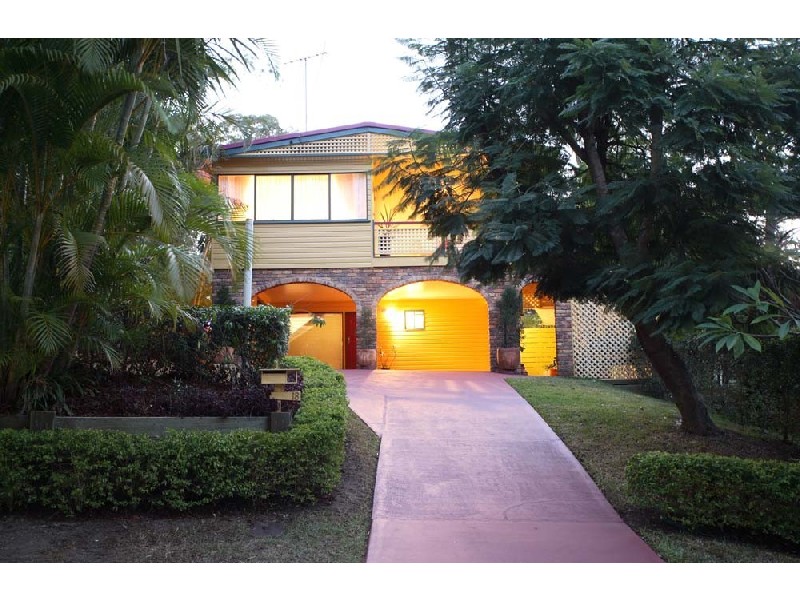 18 Barkala St, The Gap QLD 4061