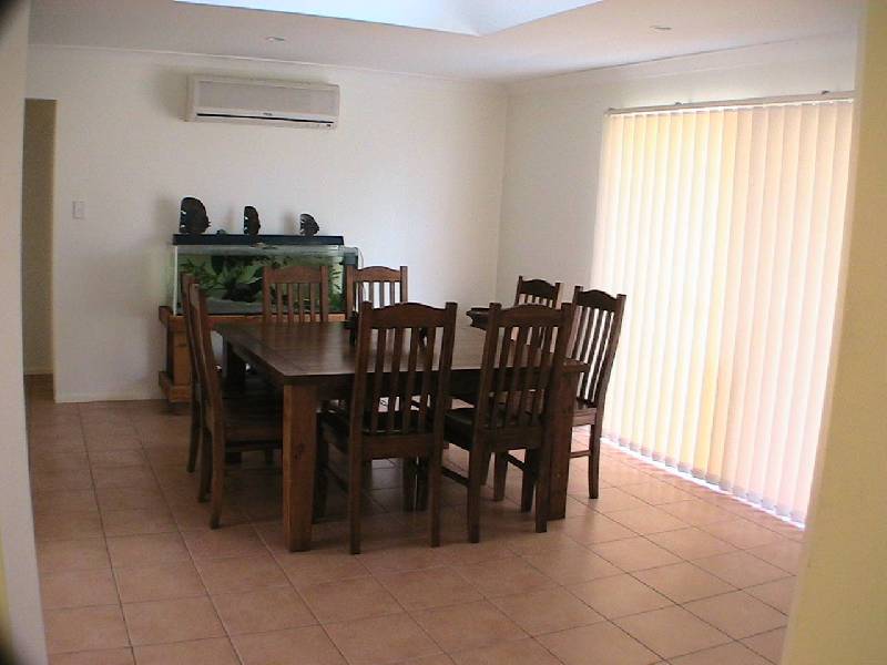 17 Waterline Cres, Waterford QLD 4133