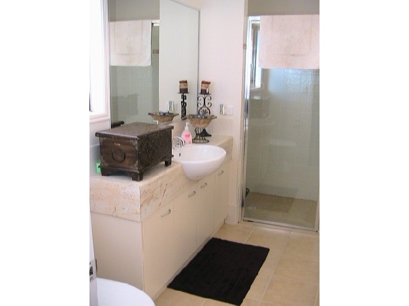 24 Holliday Drive, Edens Landing QLD 4207