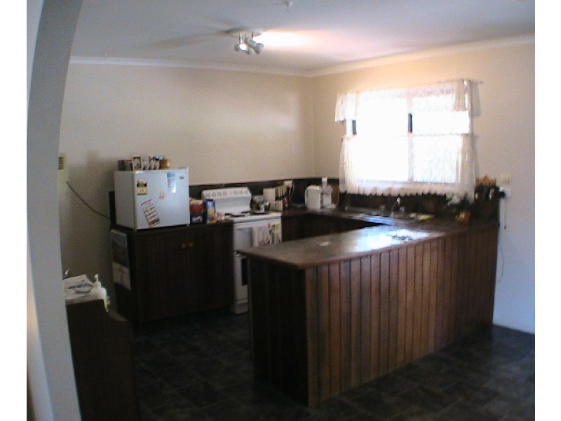 37 Montrose Avenue, Bethania QLD 4205