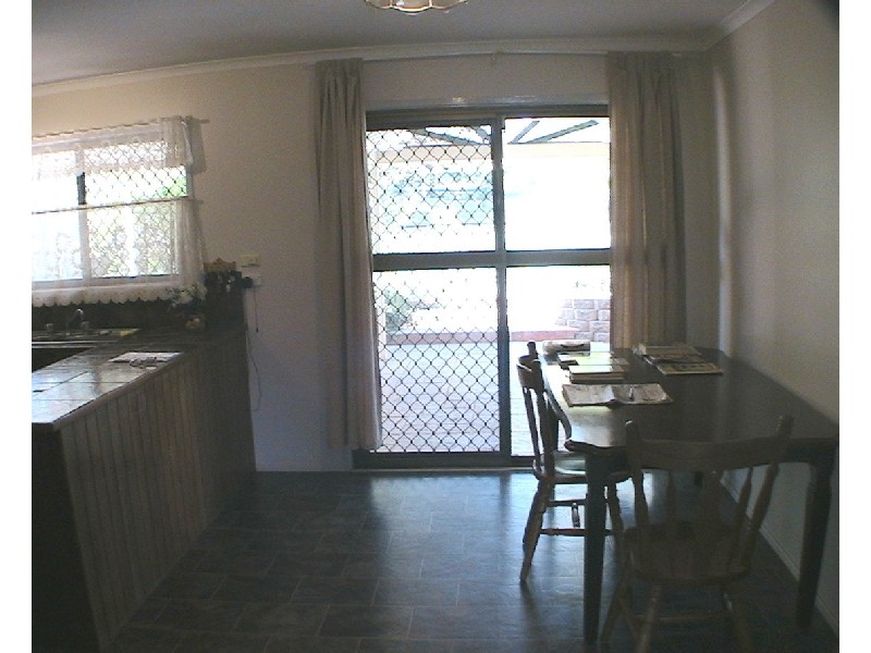 37 Montrose Avenue, Bethania QLD 4205