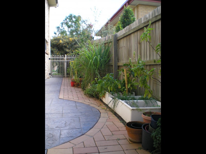 Edens Landing QLD 4207