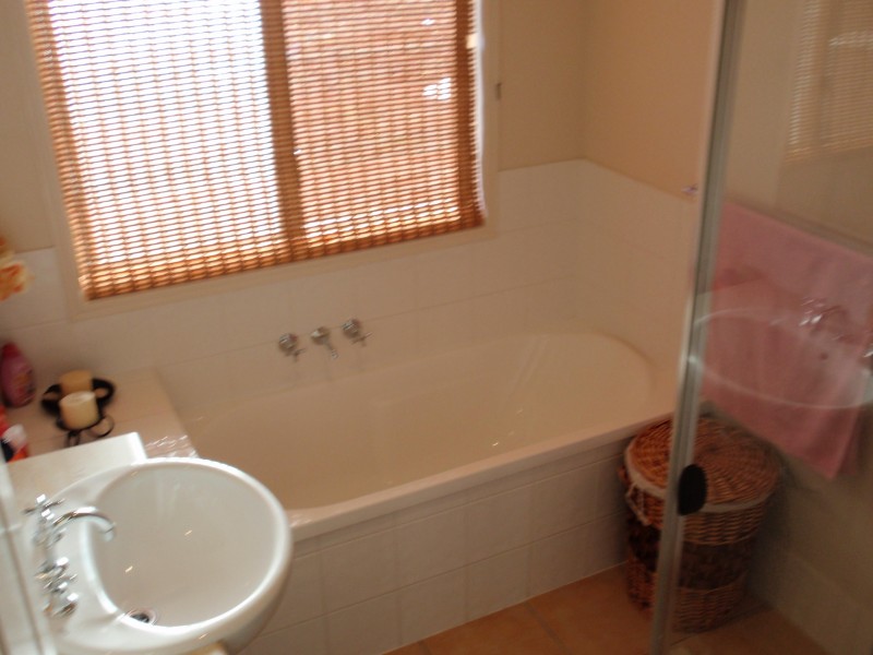 Edens Landing QLD 4207