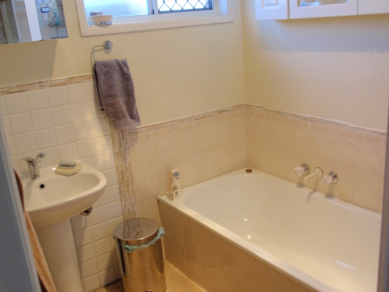 Edens Landing QLD 4207