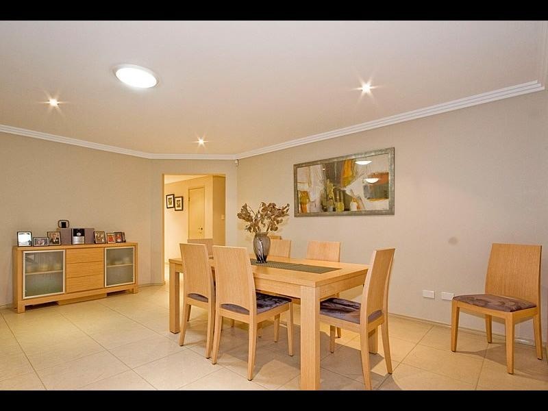 21 The Avenue, Windaroo QLD 4207