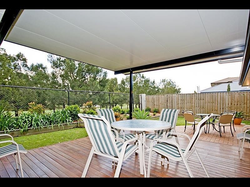 21 The Avenue, Windaroo QLD 4207