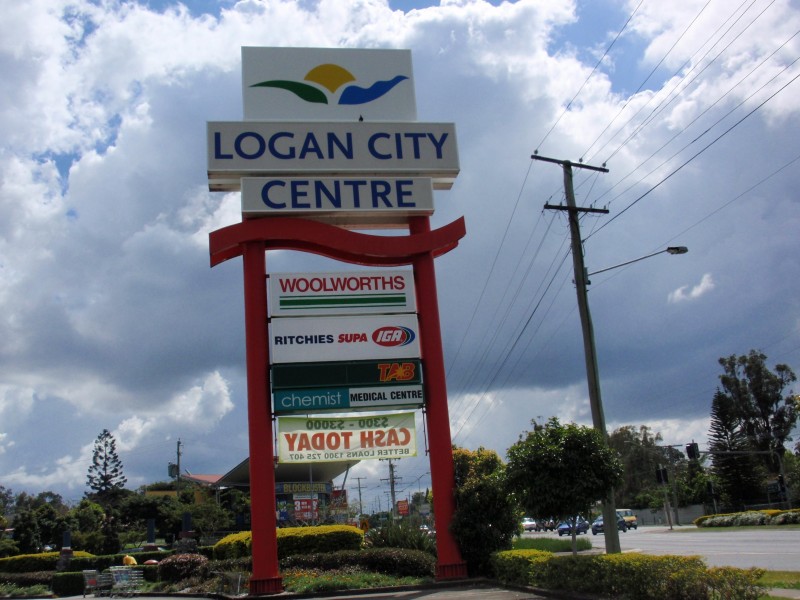 136 Mayes Av, Kingston QLD 4114