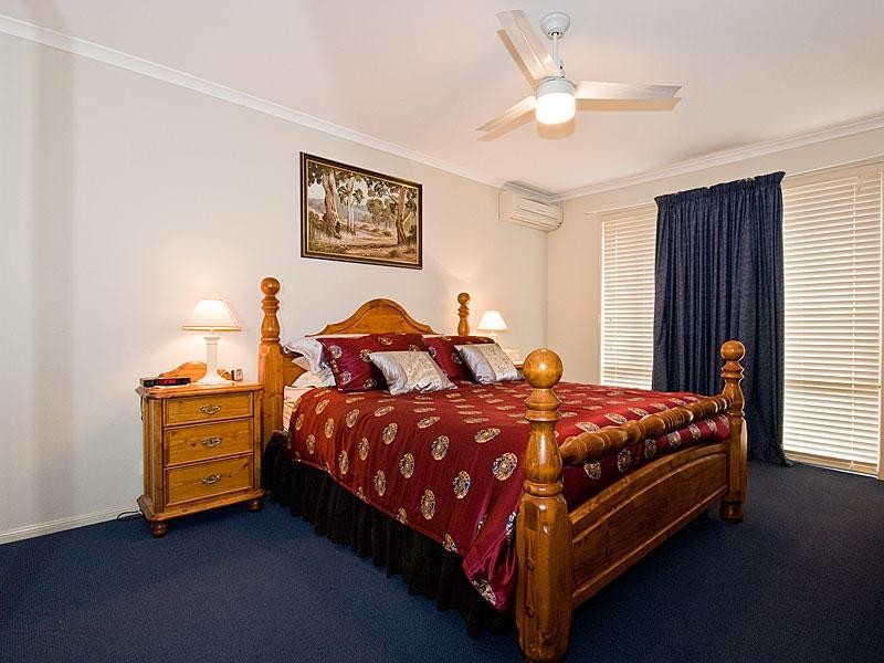 Mount Warren Park QLD 4207