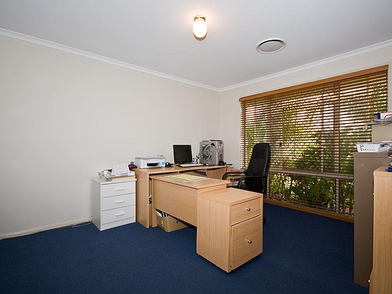 Mount Warren Park QLD 4207