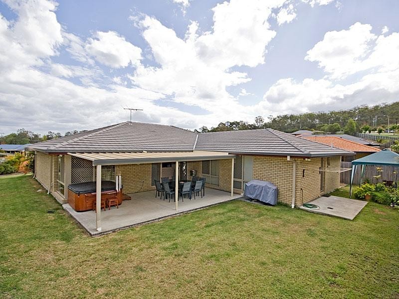 Mount Warren Park QLD 4207