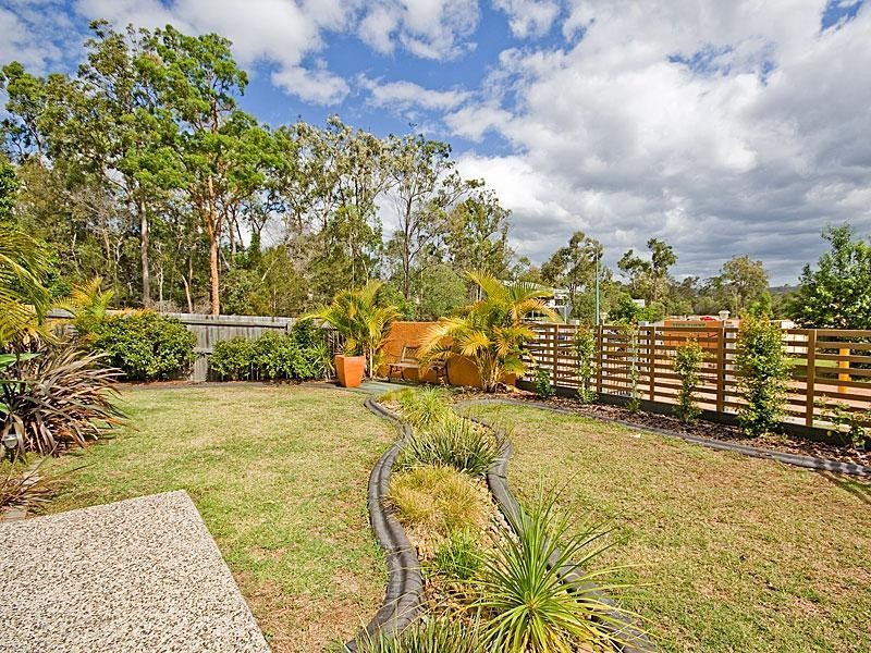 Mount Warren Park QLD 4207