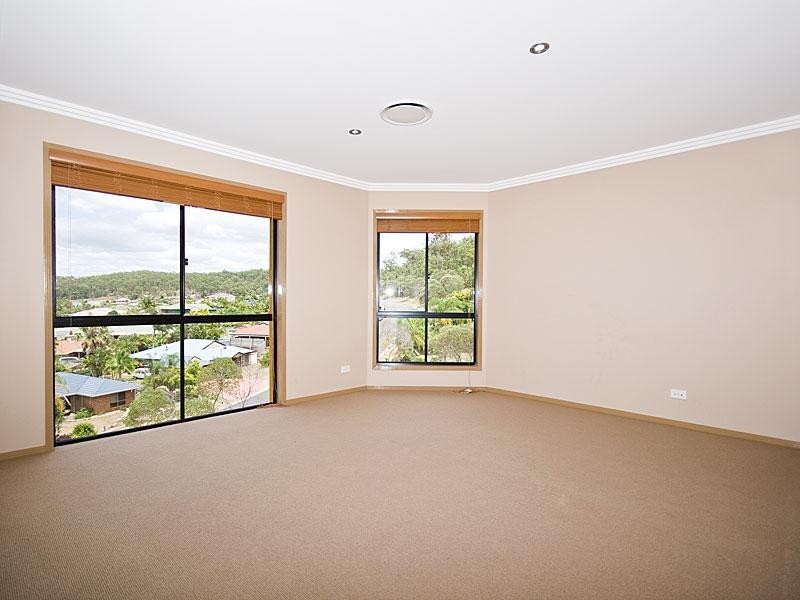 Mount Warren Park QLD 4207