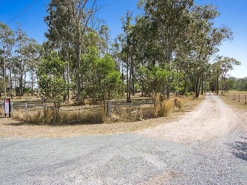 439 Stapylton-Jacobs Well Rd, Alberton QLD 4207