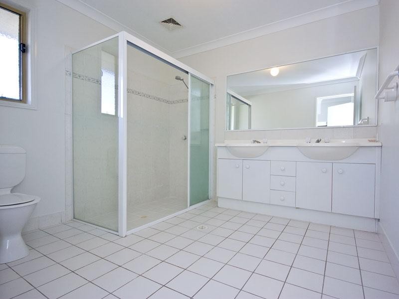 21 Susan Godfrey Dr, Windaroo QLD 4207