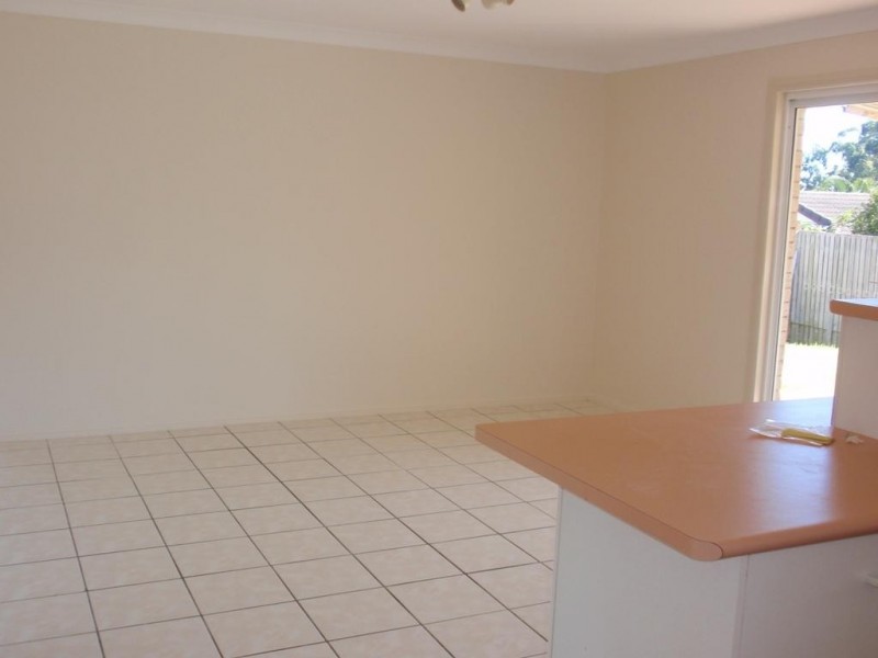 24 Houdini Tce, Edens Landing QLD 4207