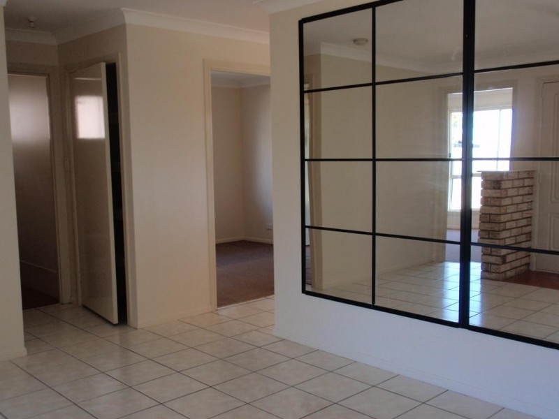 24 Houdini Tce, Edens Landing QLD 4207