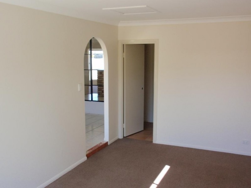 24 Houdini Tce, Edens Landing QLD 4207