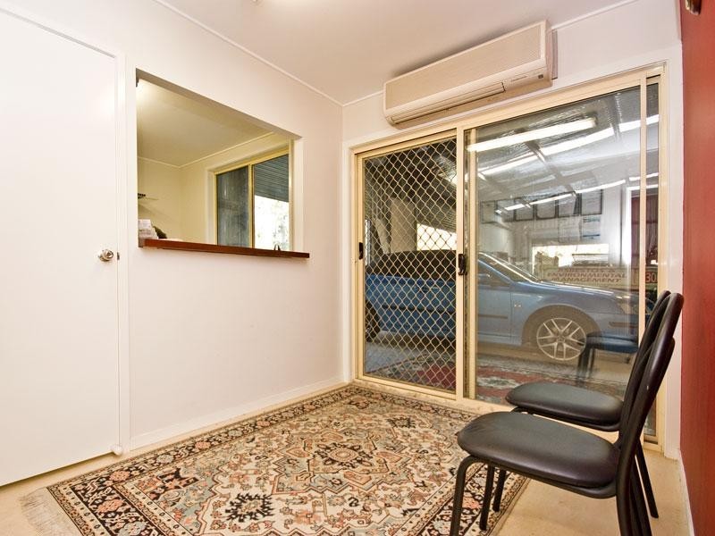 3 Marshall Rd, Alberton QLD 4207