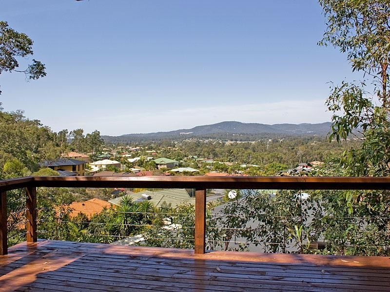 19 Trevina Cr, Mount Warren Park QLD 4207