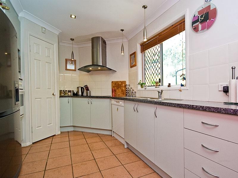 19 Trevina Cr, Mount Warren Park QLD 4207