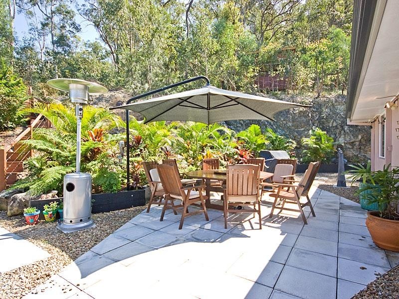 19 Trevina Cr, Mount Warren Park QLD 4207