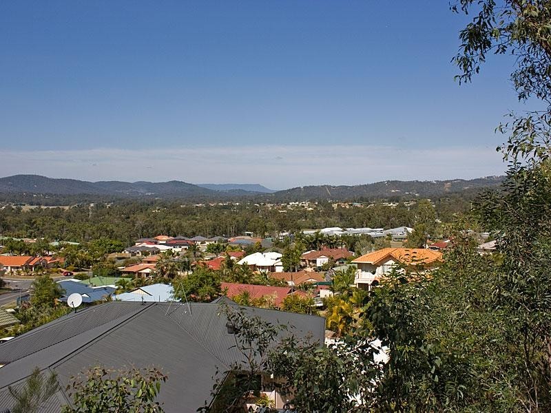 19 Trevina Cr, Mount Warren Park QLD 4207