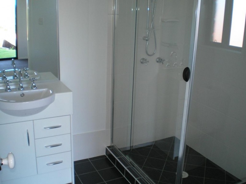 Edens Landing QLD 4207