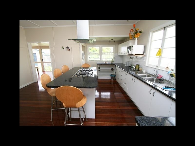 11 CHARLES STREET, Beenleigh QLD 4207