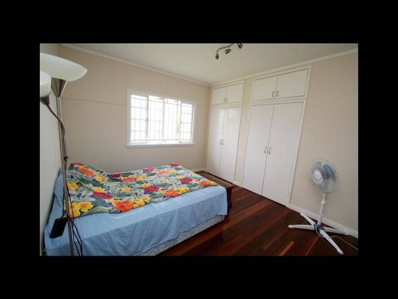 11 CHARLES STREET, Beenleigh QLD 4207