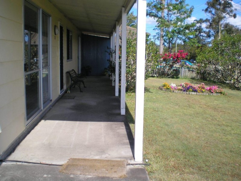 19 Clarendon Av, Bethania QLD 4205