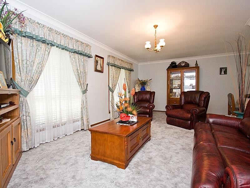 84 Harding Bvd, Mount Warren Park QLD 4207