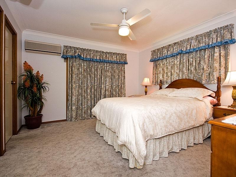 84 Harding Bvd, Mount Warren Park QLD 4207